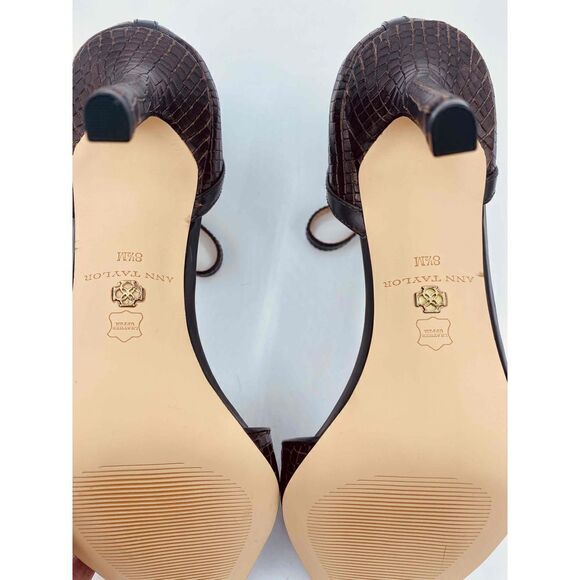 Ann Taylor Stiletto Spikes Animal Print Leather Upper Pointed Toe Heel Size 8.5 - Picture 6 of 7